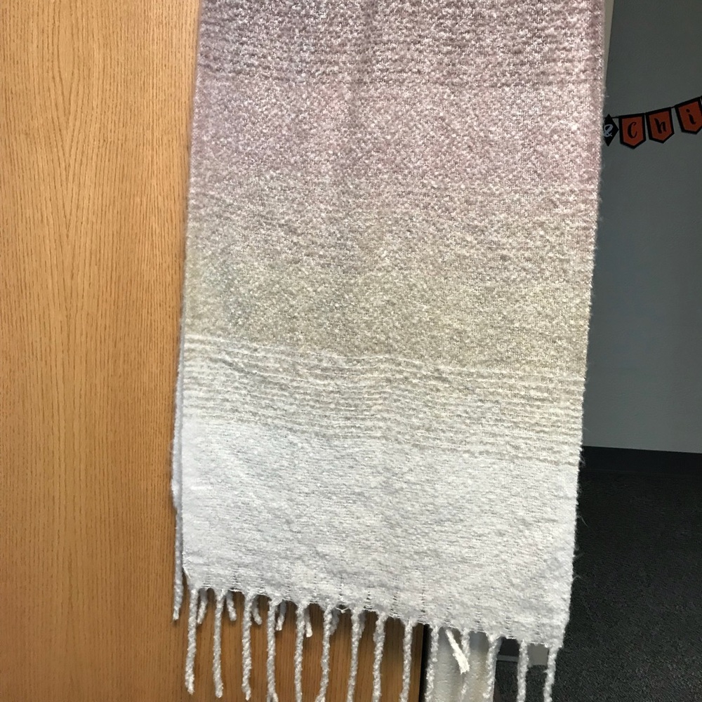 Mersea scarf